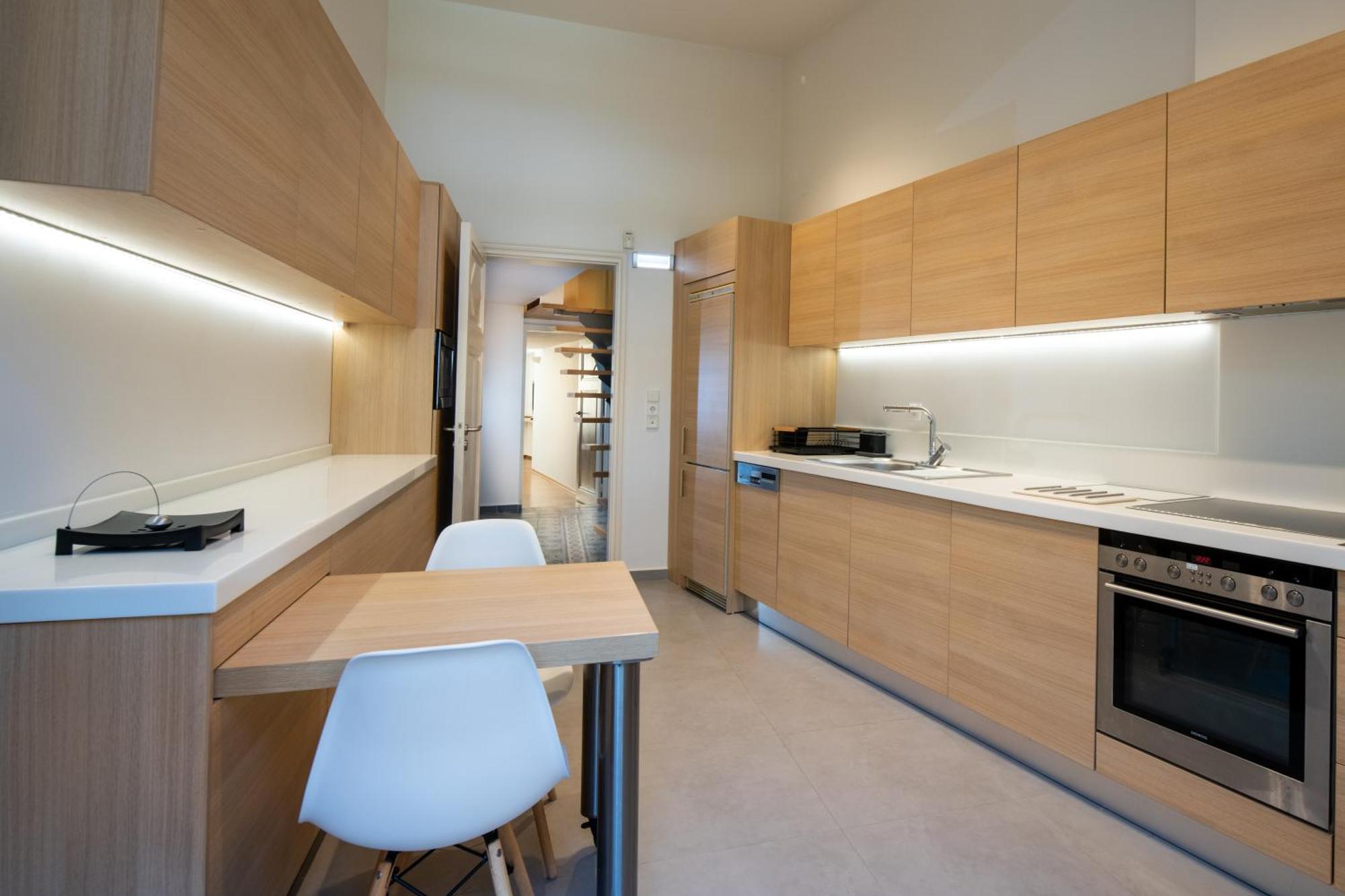 Spacious Center Maisonette