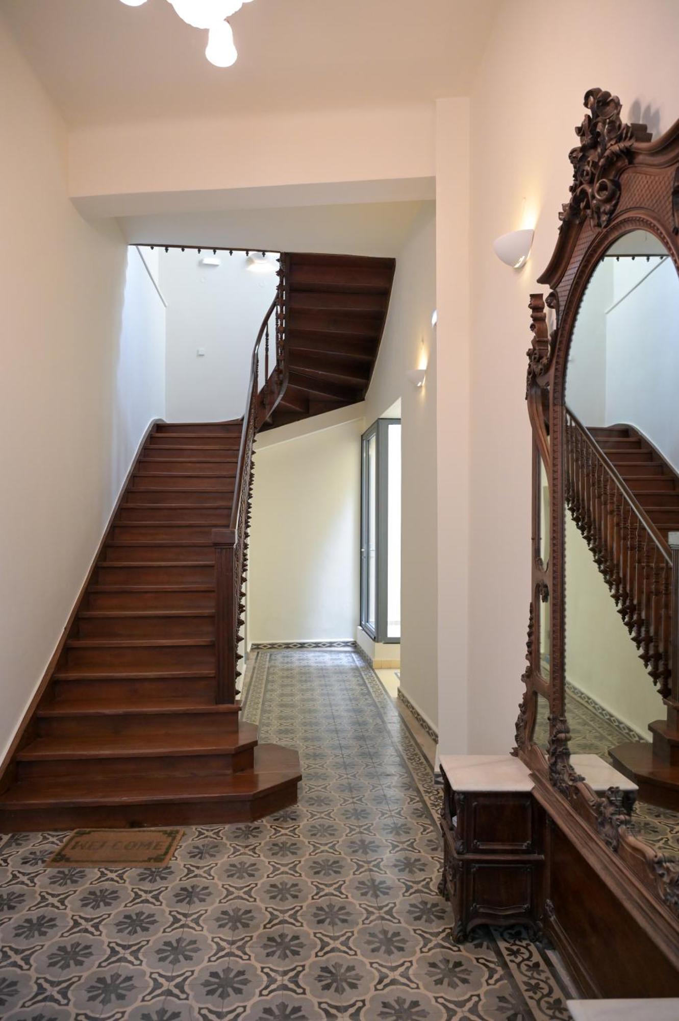 Spacious Center Maisonette Apartment